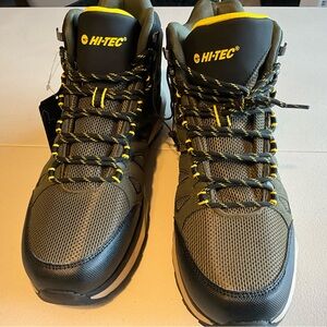 Hi-Tec Men's Black and Olive Athletic Shoes